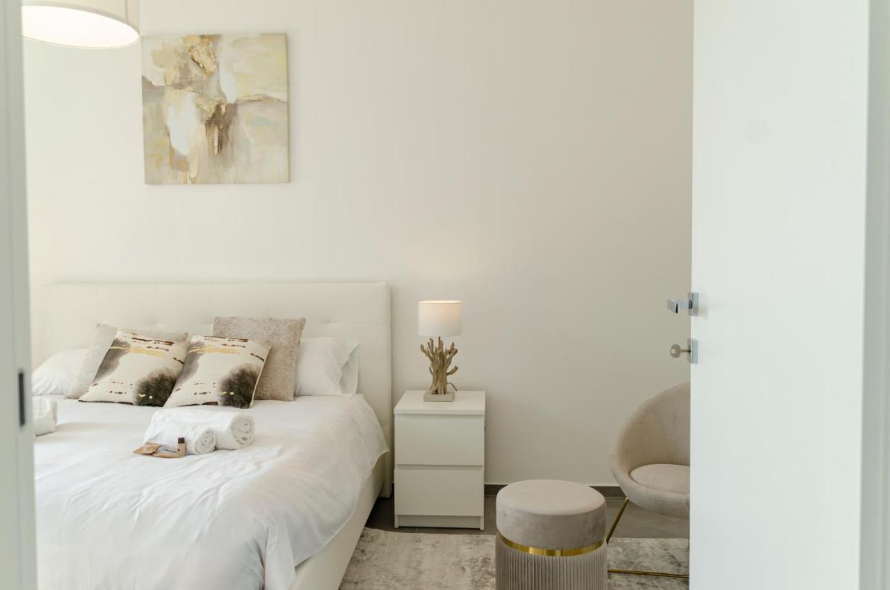 Apulialux - Exclusive And Modern City View, Private Parking Bari Exterior foto